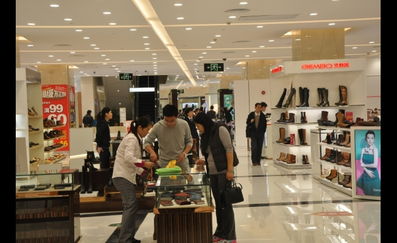 首個(gè)結(jié)合百貨及購(gòu)物中心業(yè)務(wù)的大型零售項(xiàng)目 香港新世界百貨 上海巴黎春天118店正式試業(yè)